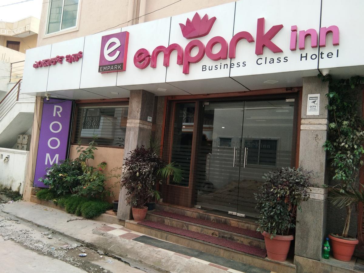 Empark Inn บังกาลอร์ ภายนอก รูปภาพ